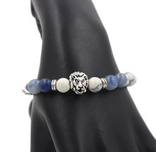 Charger l&#39;image dans la galerie, Bracelet tête de lion&lt;br&gt;perles Blanche