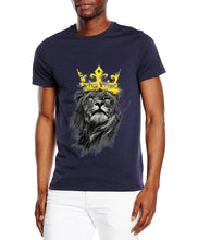 Charger l&#39;image dans la galerie, T-Shirt lion &lt;br&gt; avec Couronne