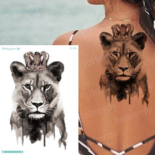 Charger l&#39;image dans la galerie, Tatouages Lion&lt;br&gt;Tête de Lion Femme