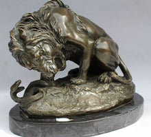 Charger l&#39;image dans la galerie, Statue Lion Agressif